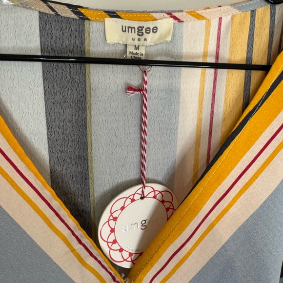 Umgee NWT Multi Striped Wrap Front Top - Picture 4 of 6